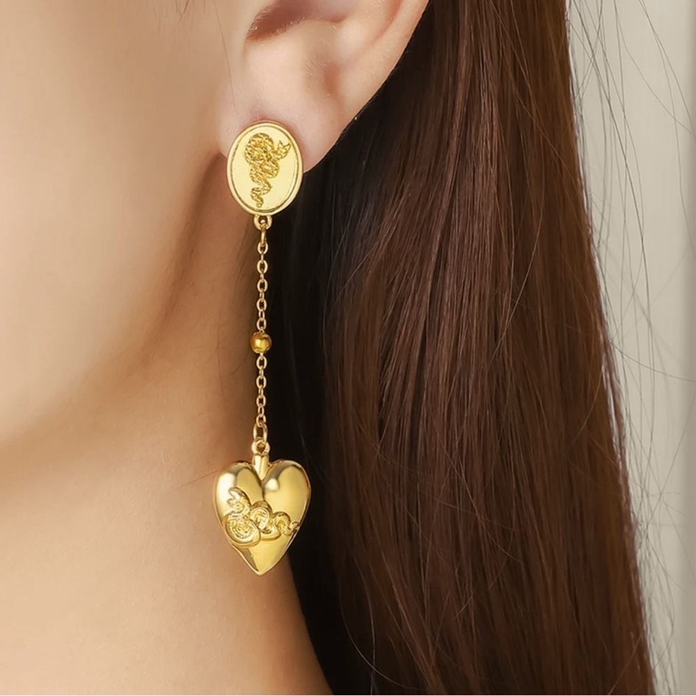 ⭐️NEW⭐️ 18K Gold LDR Serpent Snake Heart Drop Earrings